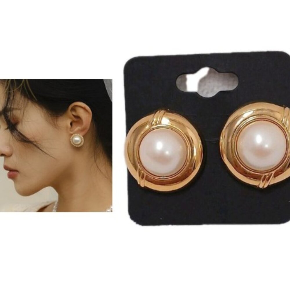 Monet Gold Large Pearl Round Pierced Earrings Glam Party Holiday‎ Wedding French
